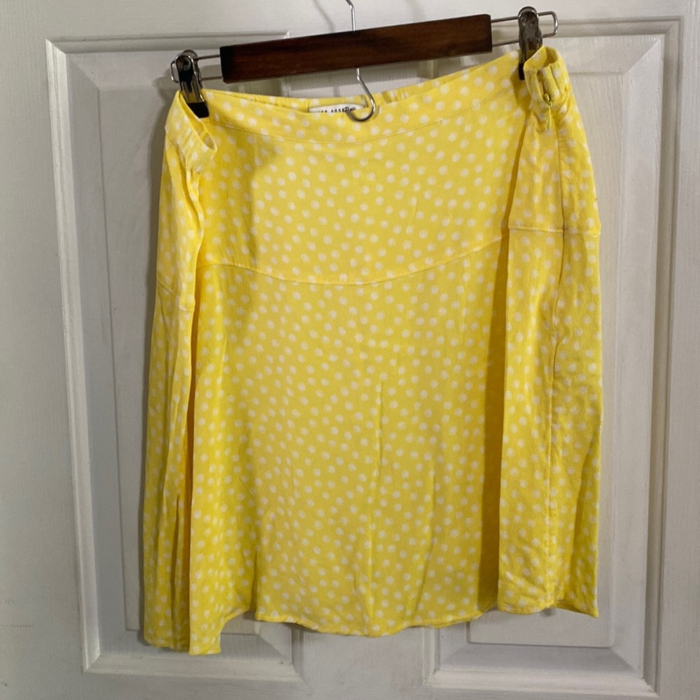 Cute Free Assembly Skirt Size L